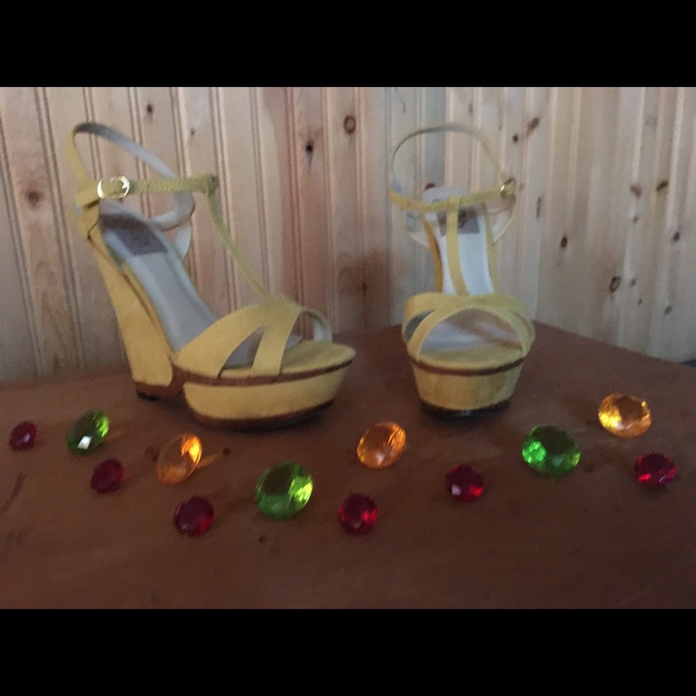 Fahrenheit Adriana Wedge sandal in yellow